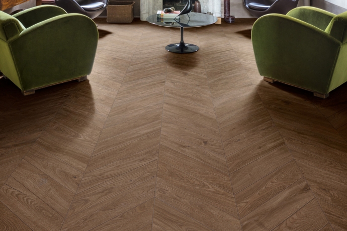 Light essential chestnut wood chevron