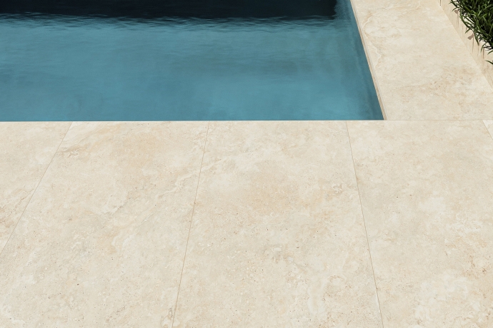 Crosscut almond travertine 20mm