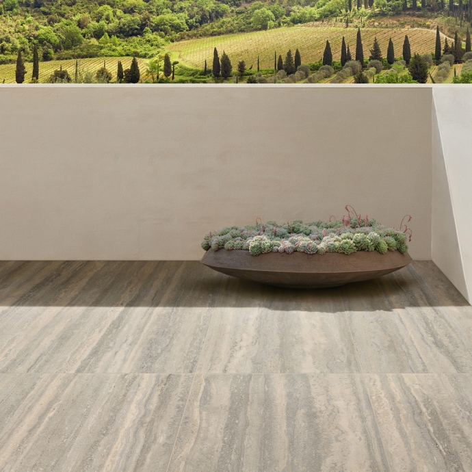 Silver Roman Travertine Outdoor Antislip R11